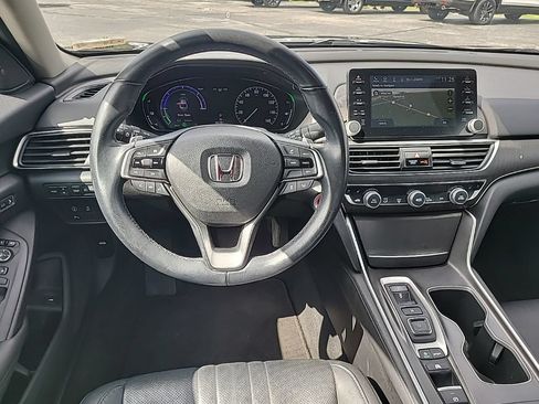 Used 2019 Honda Accord Touring image 6