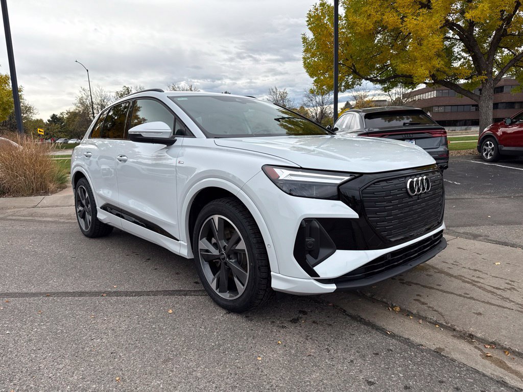 Used 2024 Audi Q4 e-tron Premium Plus w/ Premium Plus AWD/4WD image 7