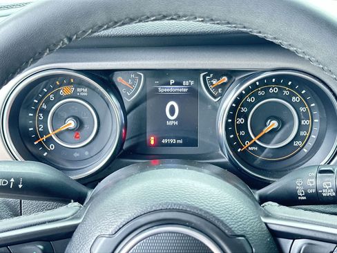 Used 2023 Jeep Wrangler Unlimited Sport AWD/4WD image 22