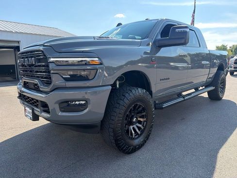 Used 2025 RAM 2500 Laramie w/ Night Edition AWD/4WD image 10