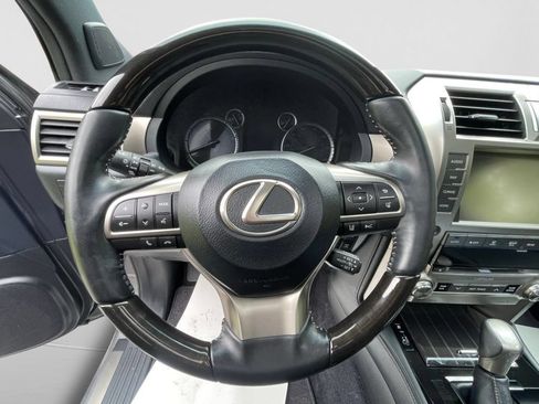 Used 2021 Lexus GX 460 Premium w/ Premium Package AWD/4WD image 34