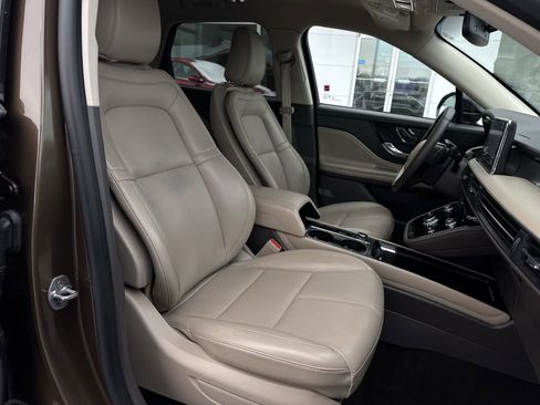 Used 2022 Lincoln Corsair FWD w/ Equipment Group 101A image 28