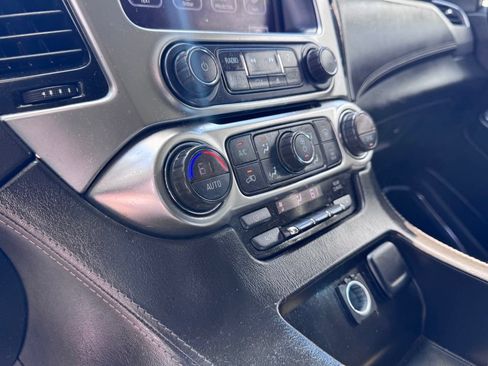 Used 2019 Chevrolet Tahoe LS AWD/4WD image 17