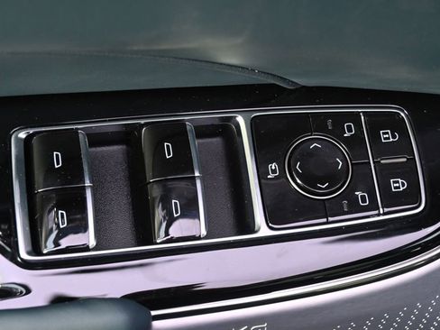 New 2025 Cadillac Lyriq Luxury w/ Nappa Leather Package AWD/4WD image 23