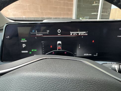 Used 2023 Nissan Ariya image 17