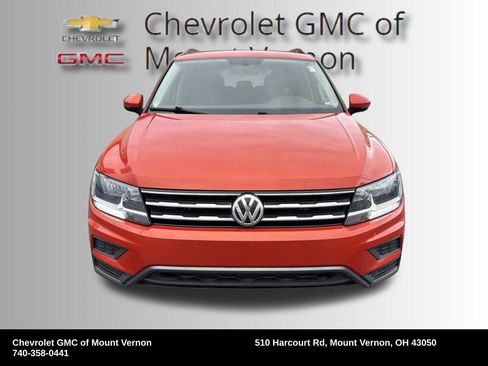 Used 2019 Volkswagen Tiguan SE w/ Panoramic Sunroof Package image 9