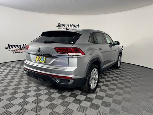 Used 2022 Volkswagen Atlas Cross Sport SE image 6