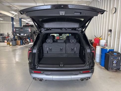 New 2026 Chevrolet Traverse LT FWD image 12