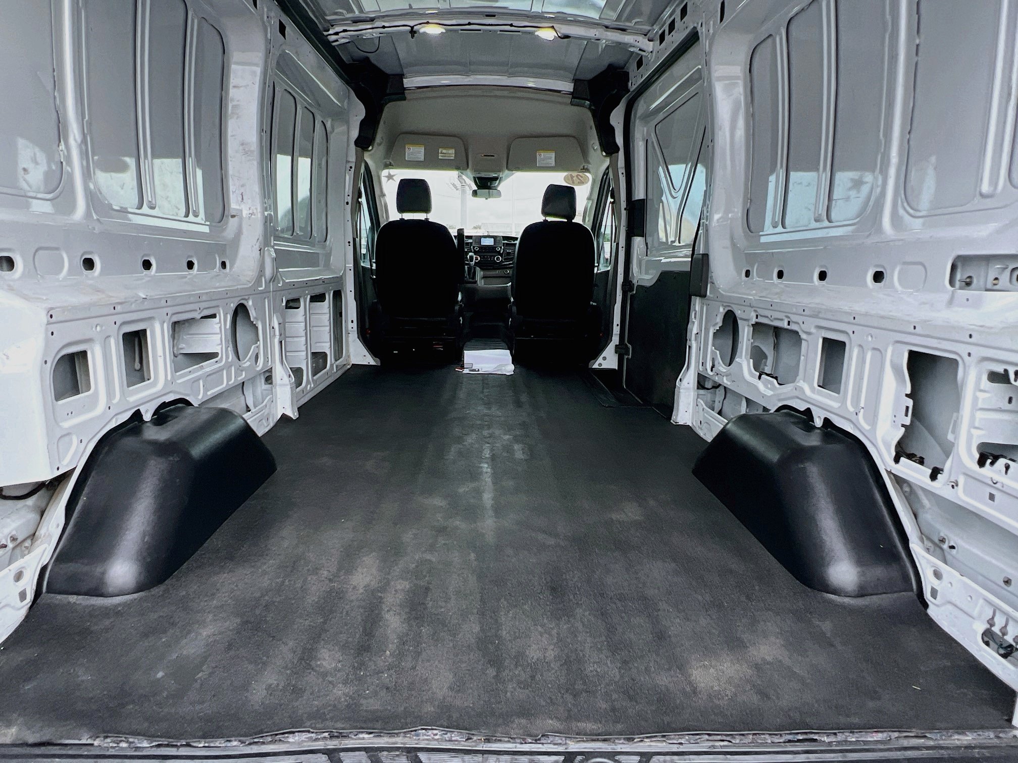 Used 2021 Ford Transit 250 Medium Roof RWD image 30