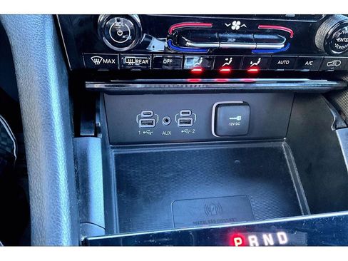 Used 2024 Jeep Grand Cherokee L Laredo image 27