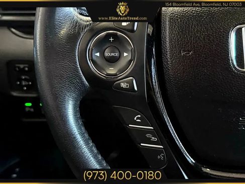 Used 2017 Honda Pilot Touring image 12