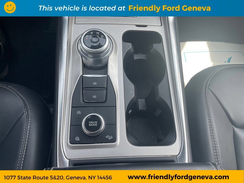 Used 2024 Ford Explorer XLT w/ Equipment Group 202A AWD/4WD image 25