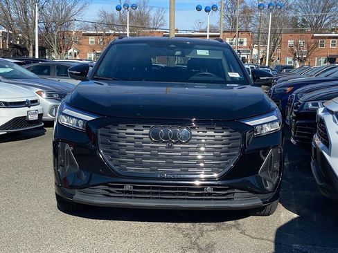 Used 2023 Audi Q4 e-tron Premium Plus w/ Premium Plus image 5