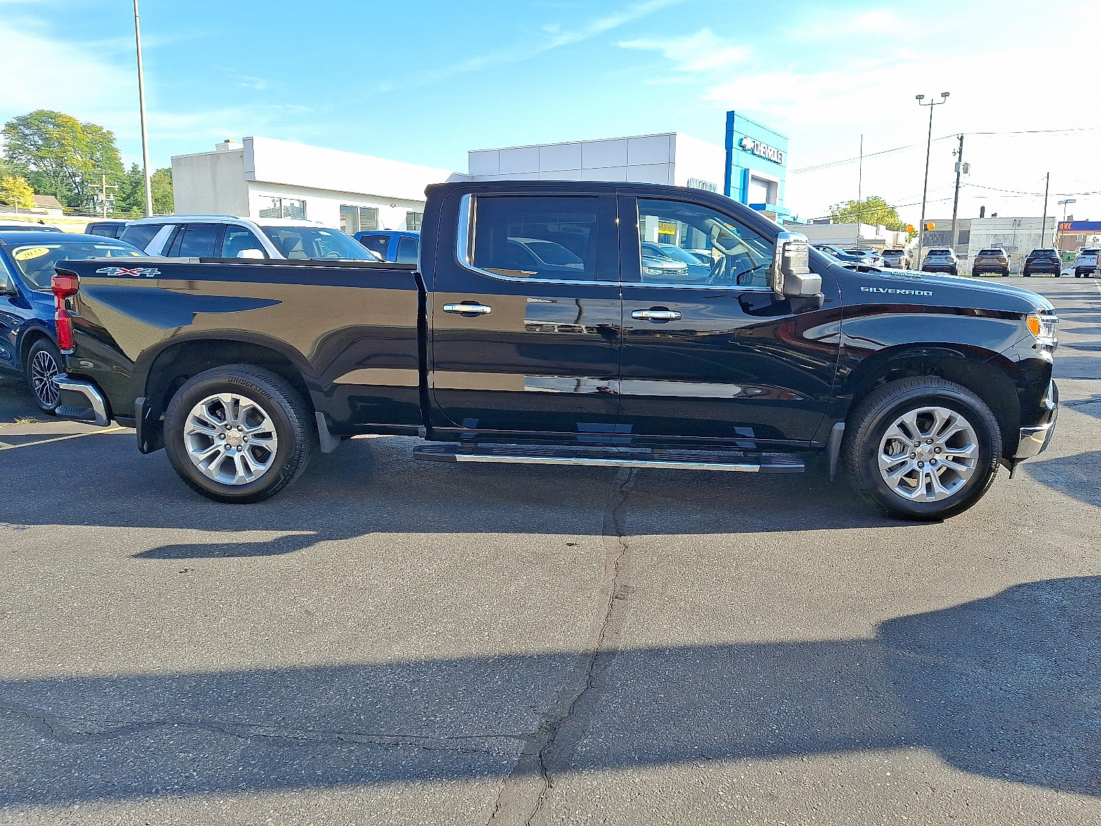 Used 2026 Chevrolet Silverado 1500 LTZ w/ LTZ Premium Package AWD/4WD image 6
