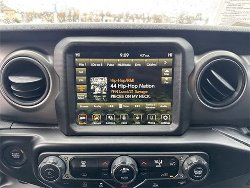 Used 2022 Jeep Wrangler Unlimited Willys image 16