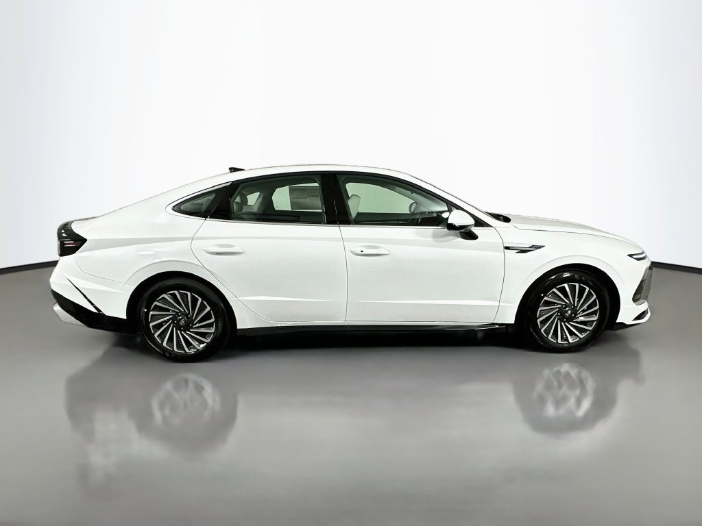 New 2026 Hyundai Sonata SEL FWD image 4