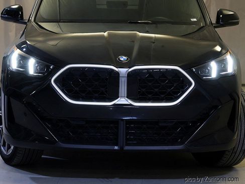 Certified 2025 BMW X2 xDrive28i image 6