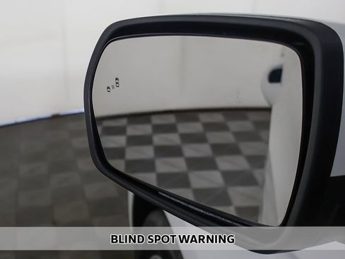 Used 2024 Ford Edge SEL AWD/4WD image 3