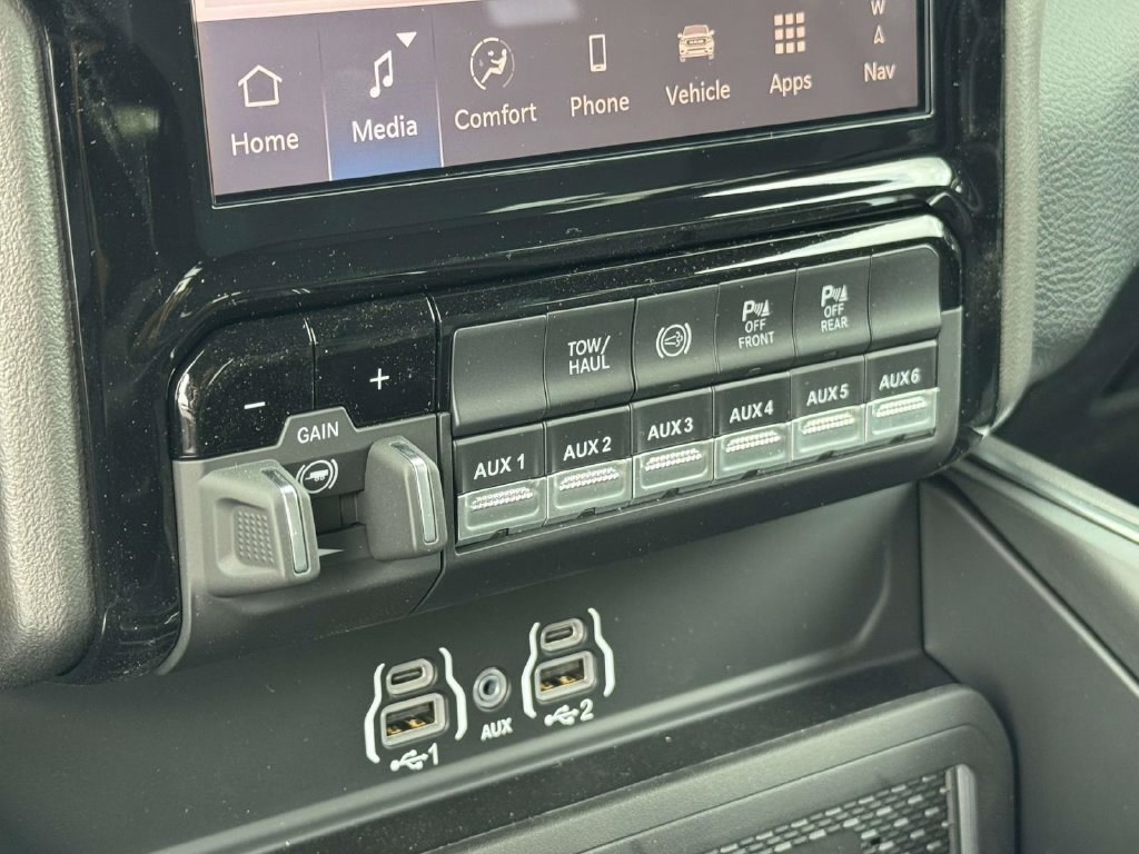 New 2026 RAM 3500 Big Horn AWD/4WD image 20