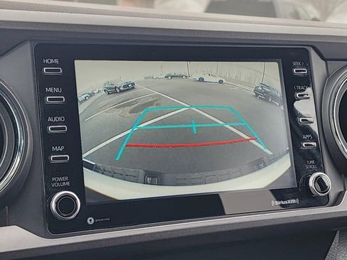 Used 2020 Toyota Tacoma TRD Sport w/ Technology Package image 31