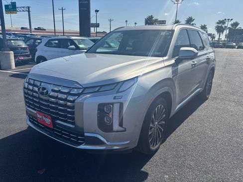 Used 2023 Hyundai Palisade Calligraphy AWD/4WD image 3