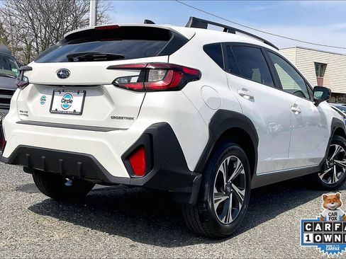 Certified 2024 Subaru Crosstrek 2.0i Premium AWD/4WD image 14