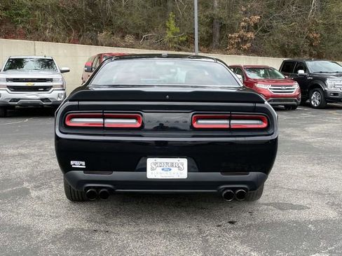 Used 2020 Dodge Challenger SXT w/ Blacktop Package image 5