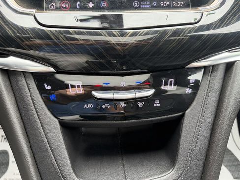 Used 2021 Cadillac XT6 Premium Luxury AWD/4WD image 12