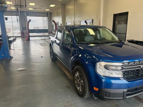 Used 2024 Ford Maverick XLT FWD image 1