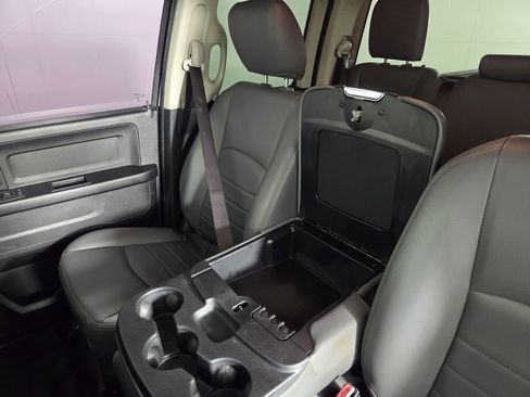 Used 2017 RAM 1500 Tradesman RWD image 19