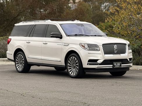 Used 2019 Lincoln Navigator L Reserve w/ Cargo Package image 9