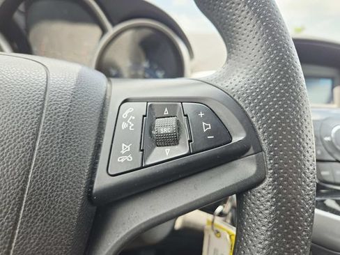 Used 2014 Chevrolet Cruze LS FWD image 11