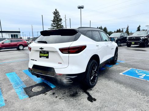 Used 2025 Chevrolet Blazer RS w/ Driver Confidence II Package image 7