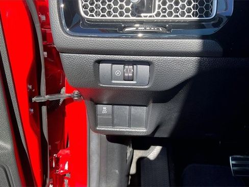 Used 2025 Honda Civic Sport image 28