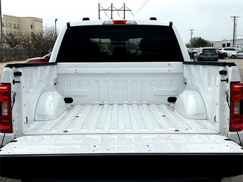 Used 2023 Ford F150 XLT image 10
