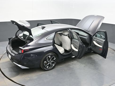 Used 2025 Hyundai Sonata SEL image 42