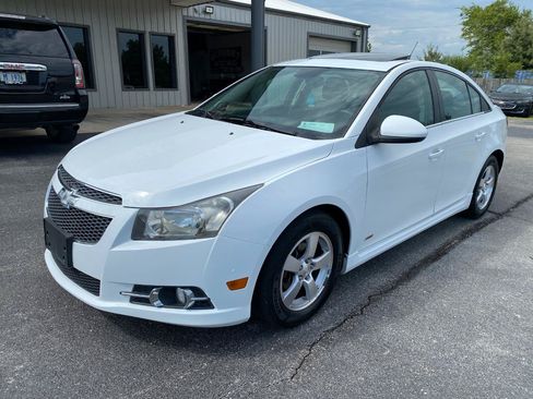 Used 2014 Chevrolet Cruze LT w/ All-Star Edition FWD image 2