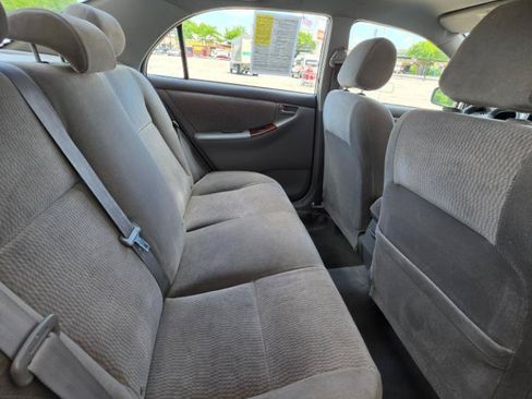 Used 2005 Toyota Corolla CE FWD image 11