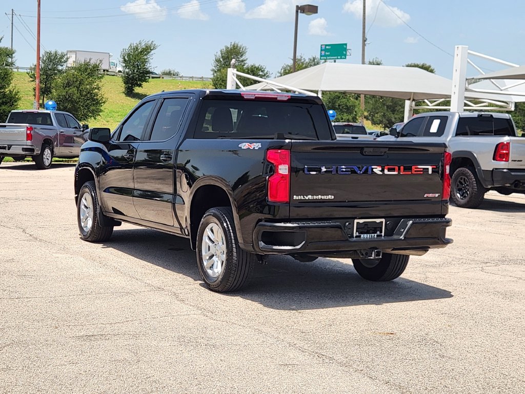 Used 2024 Chevrolet Silverado 1500 RST AWD/4WD image 5