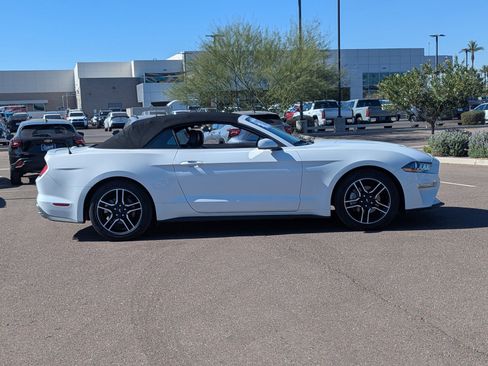 Used 2021 Ford Mustang Premium image 6