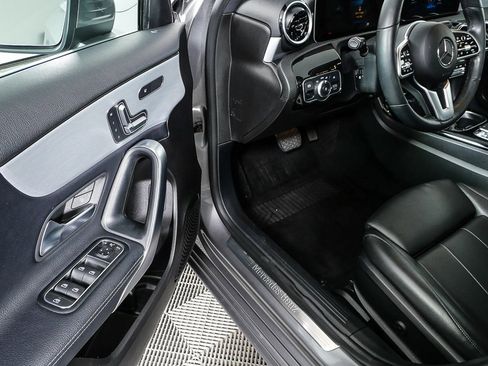 Used 2019 Mercedes-Benz A 220 A 220 image 7