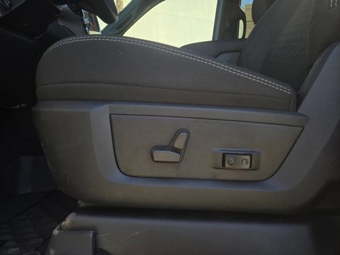 New 2026 RAM 2500 Big Horn AWD/4WD image 13