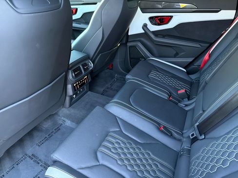 Used 2024 Lamborghini Urus S AWD/4WD image 11