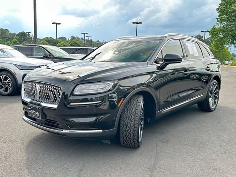 Used 2023 Lincoln Nautilus Reserve w/ Equipment Group 201A AWD/4WD image 2