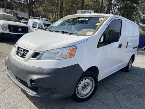 Used 2018 Nissan NV200 S w/ Back Door Glass Package image 1