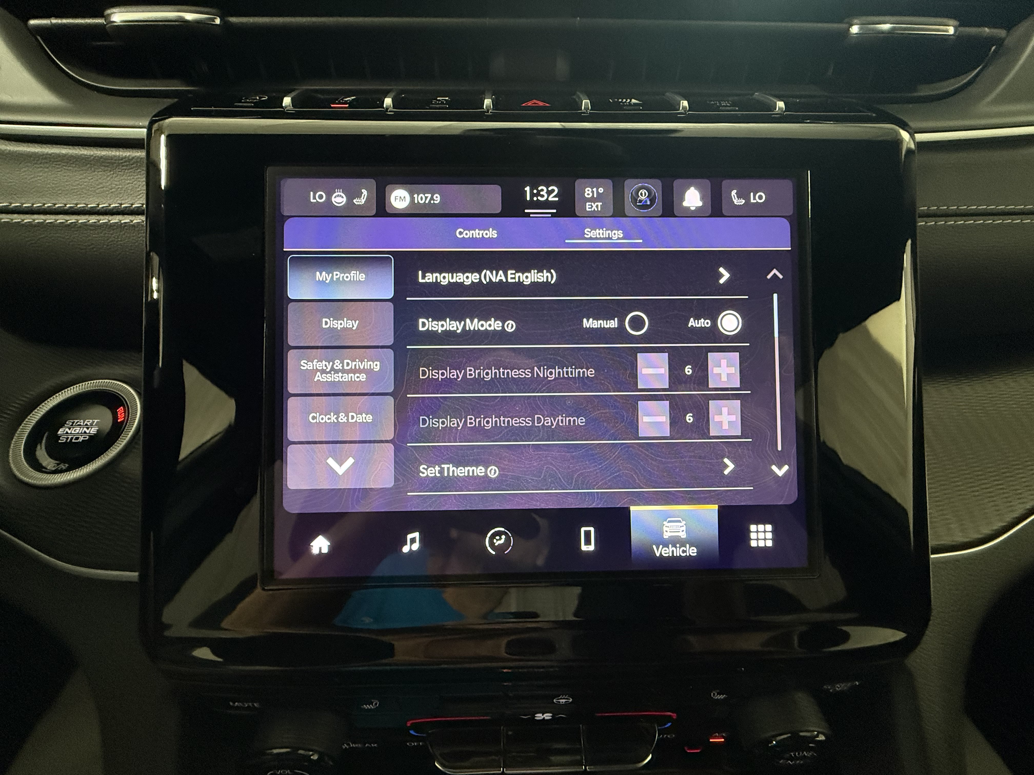 Used 2024 Jeep Grand Cherokee Laredo X w/ Luxury Tech Group I AWD/4WD image 32