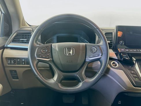 Used 2024 Honda Odyssey EX-L image 17