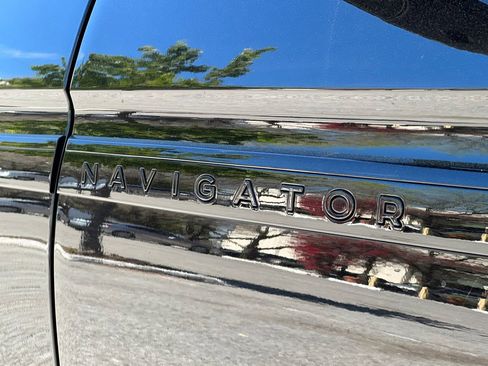 New 2026 Lincoln Navigator L Reserve image 7