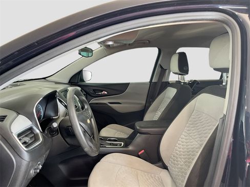 Used 2020 Chevrolet Equinox LS w/ LS Convenience Package image 20