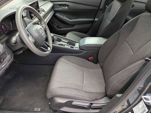 Certified 2025 Honda Accord LX image 15